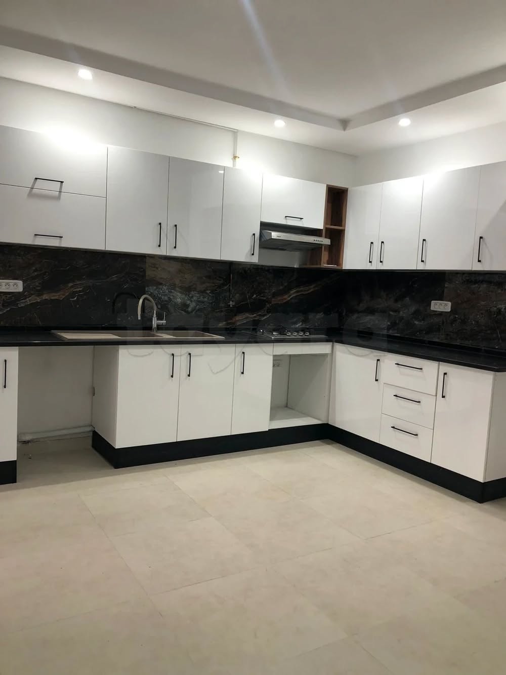 Appartement s3 rénové à riadh al andalous