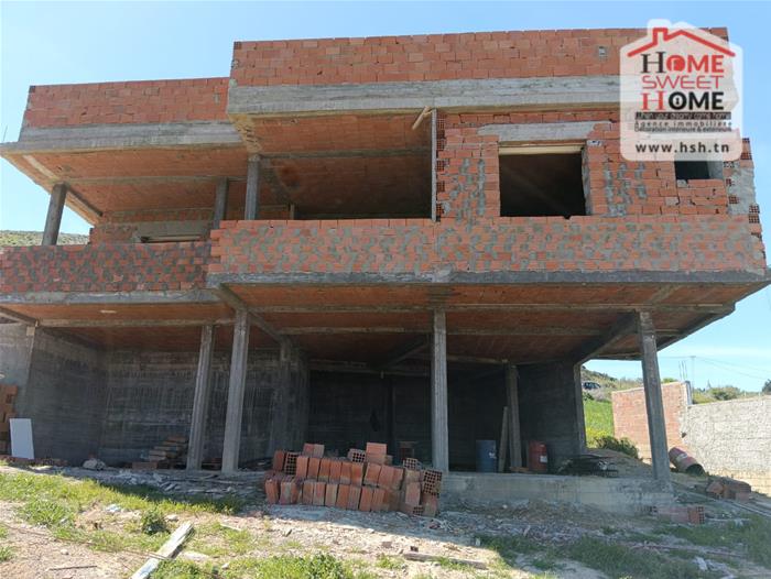 Villa inachevée meridia à aïn berda bizerte