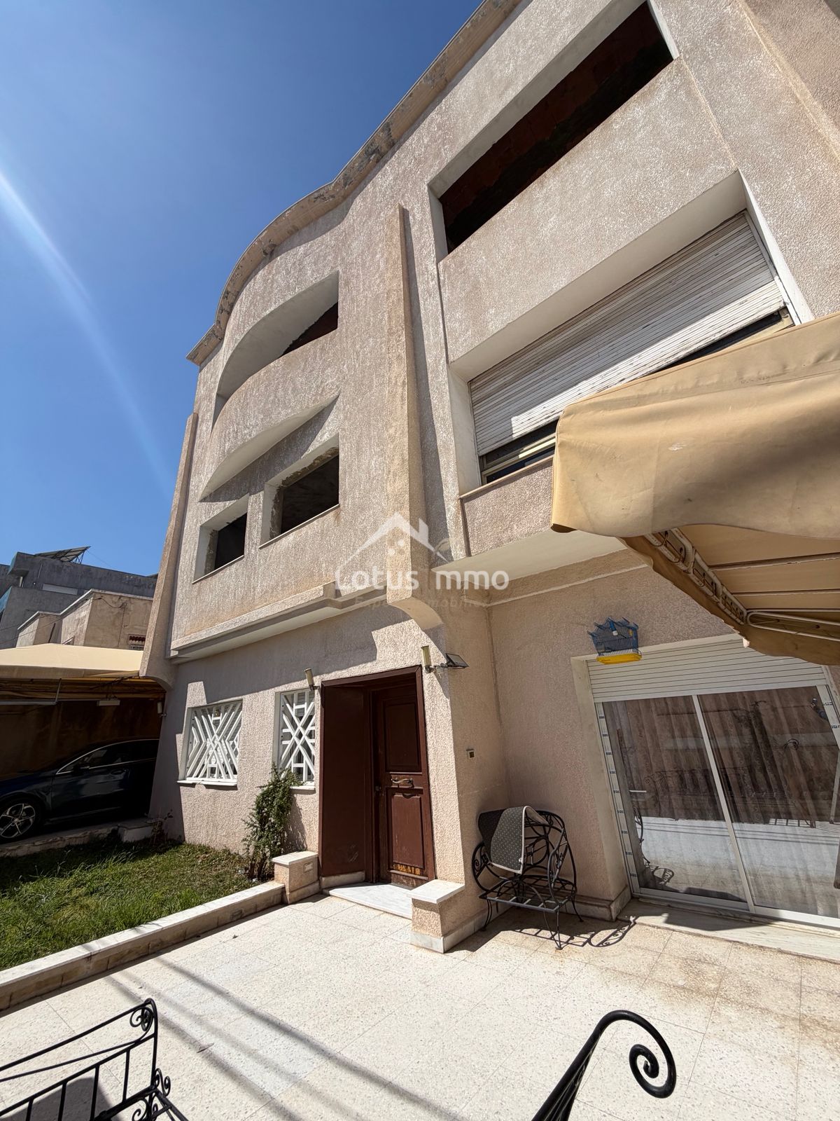 Immeuble sur avenue taieb mhiri ariana