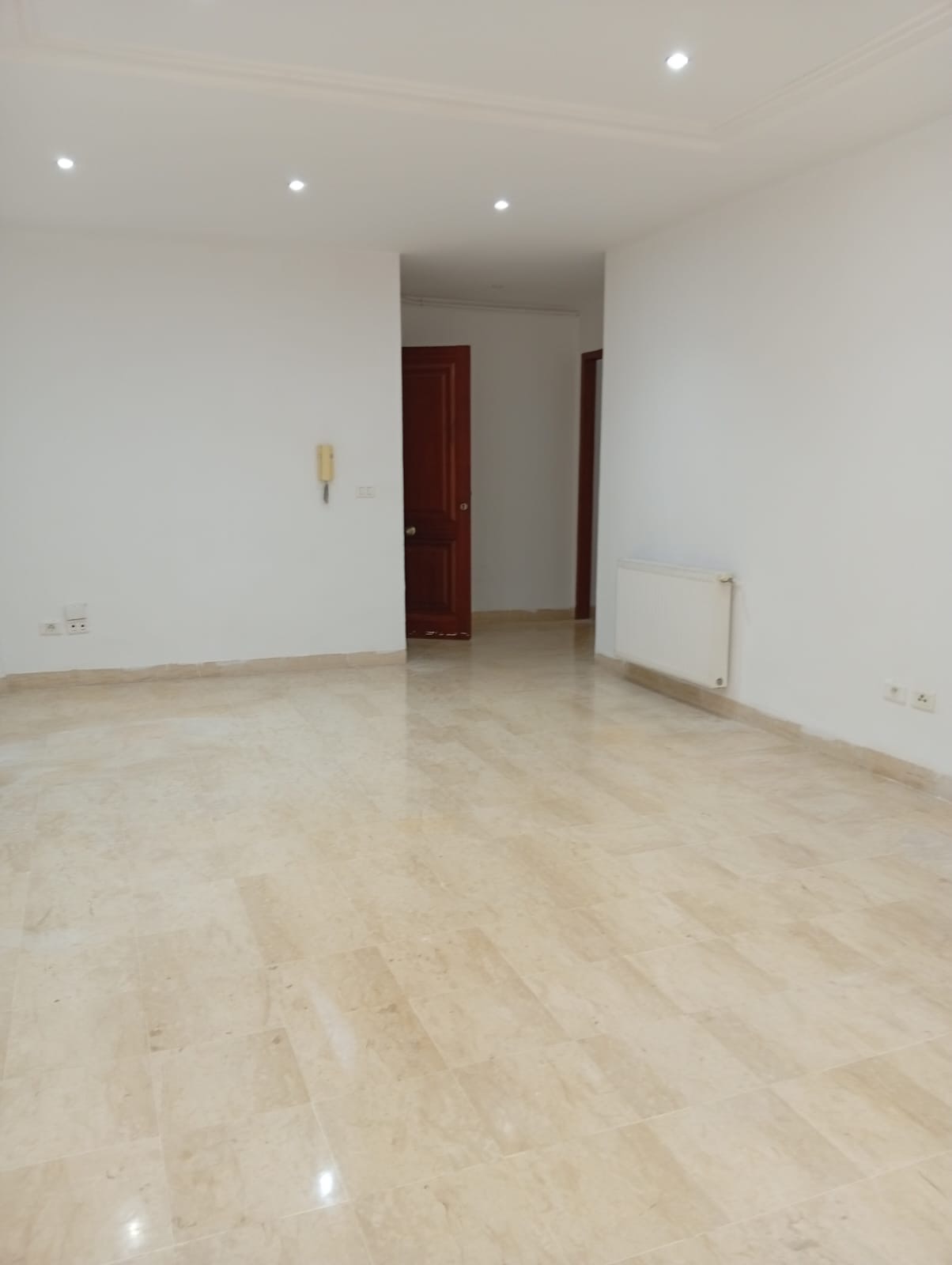 Un appartement s2 à l aouina