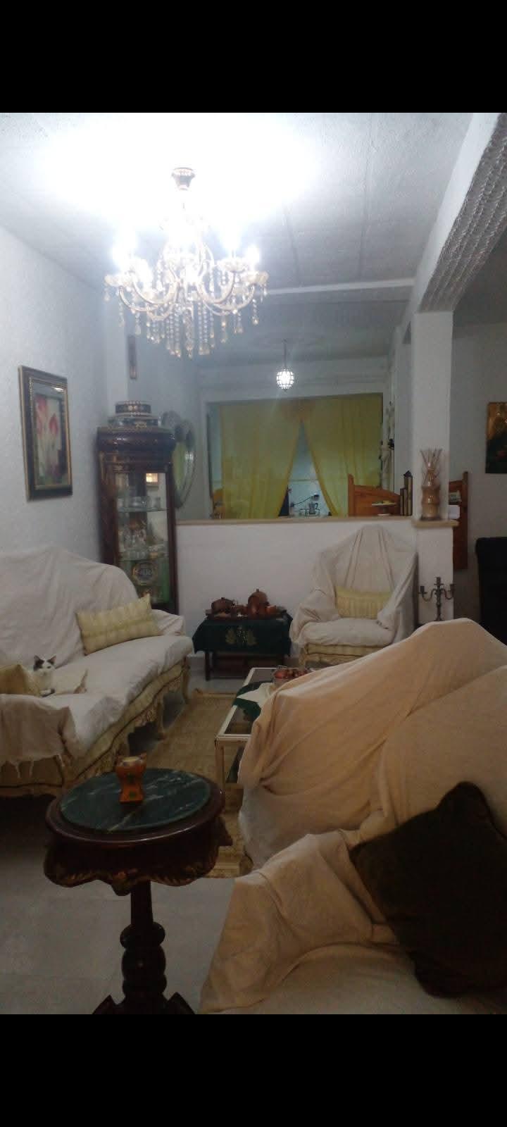 Villa jumelée de trois niveaux au mourouj 5