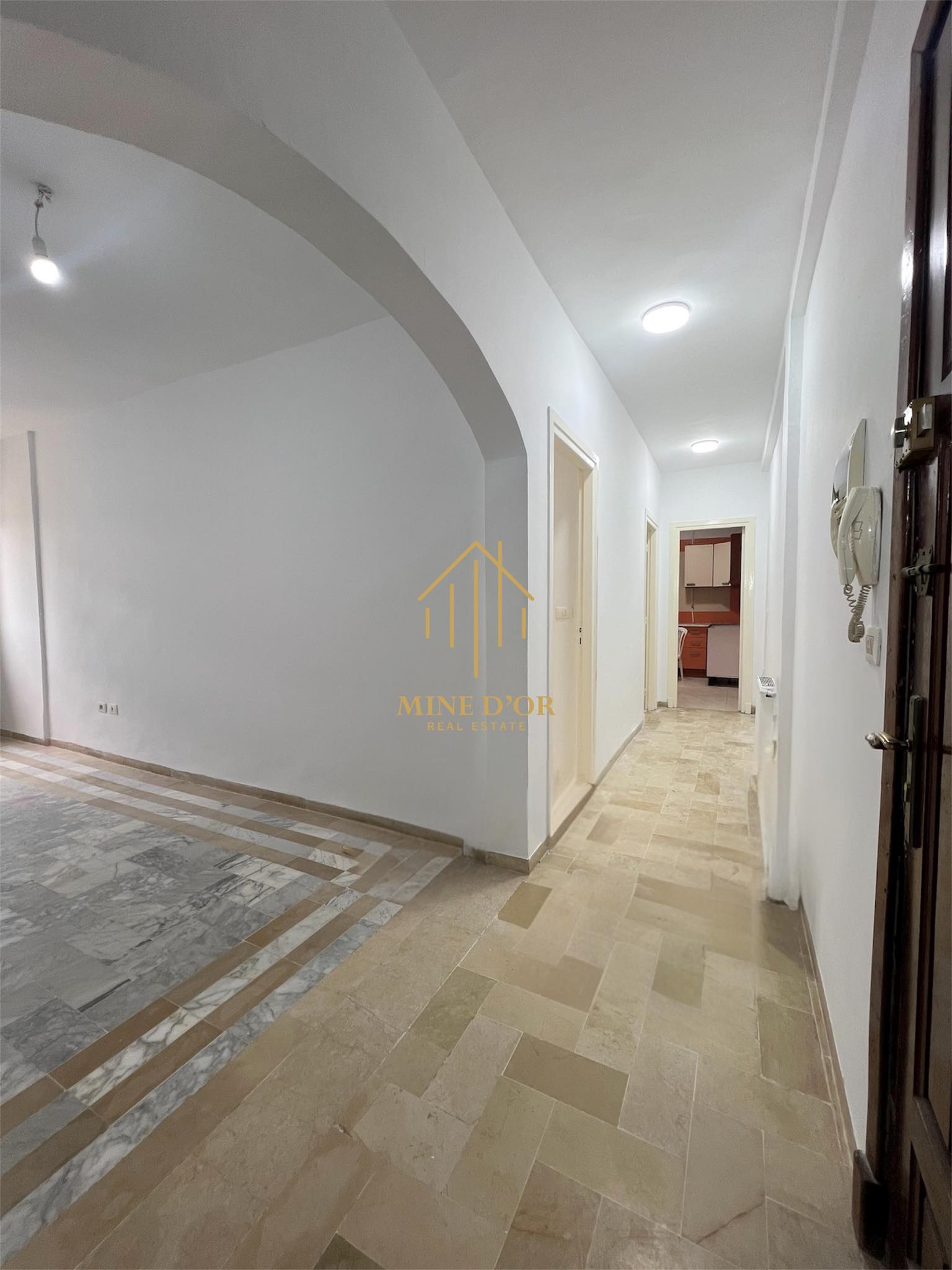 Av apprt usage bureau ou habitation au cun