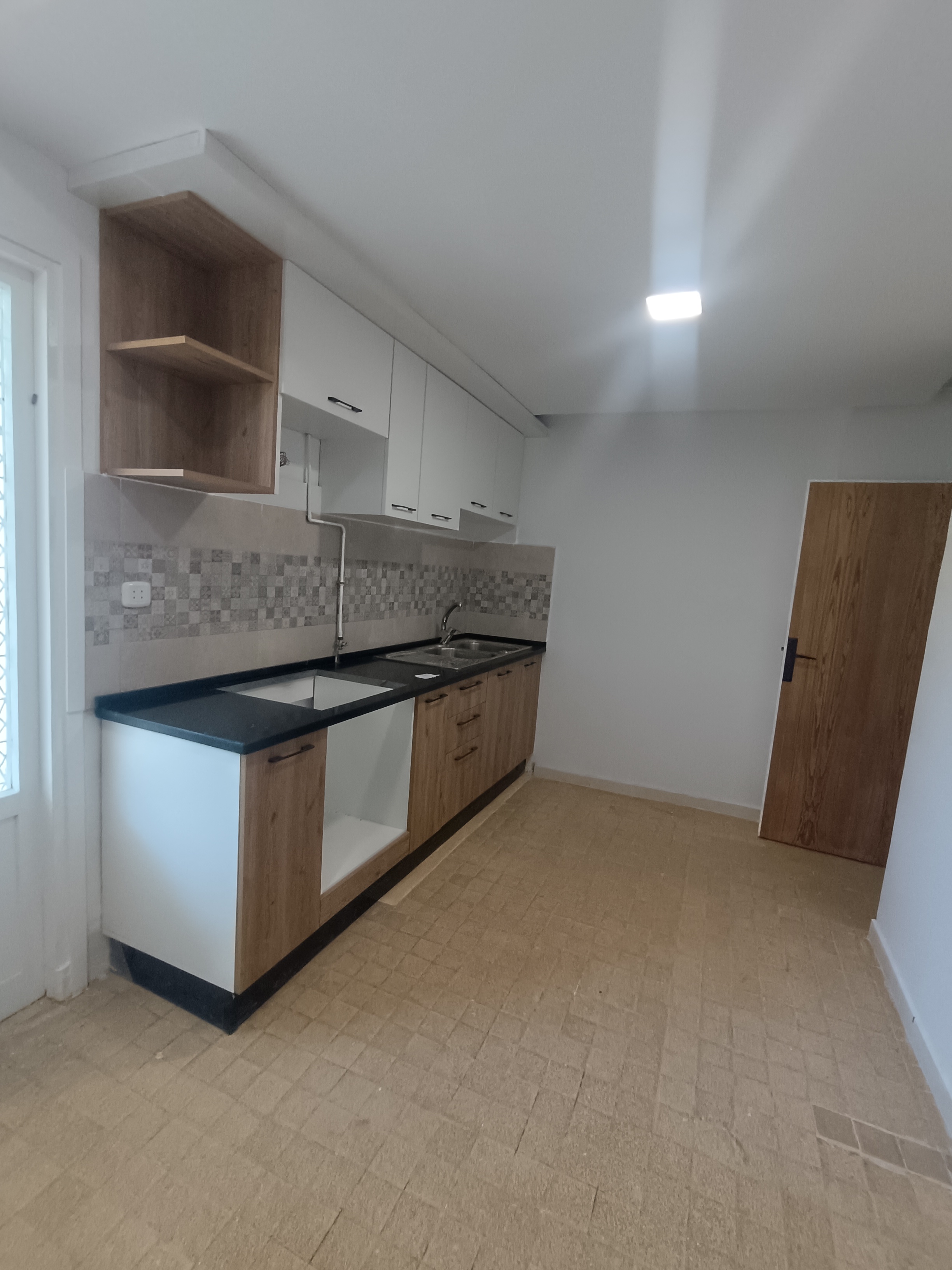 Appartement s2 renove au premier etg