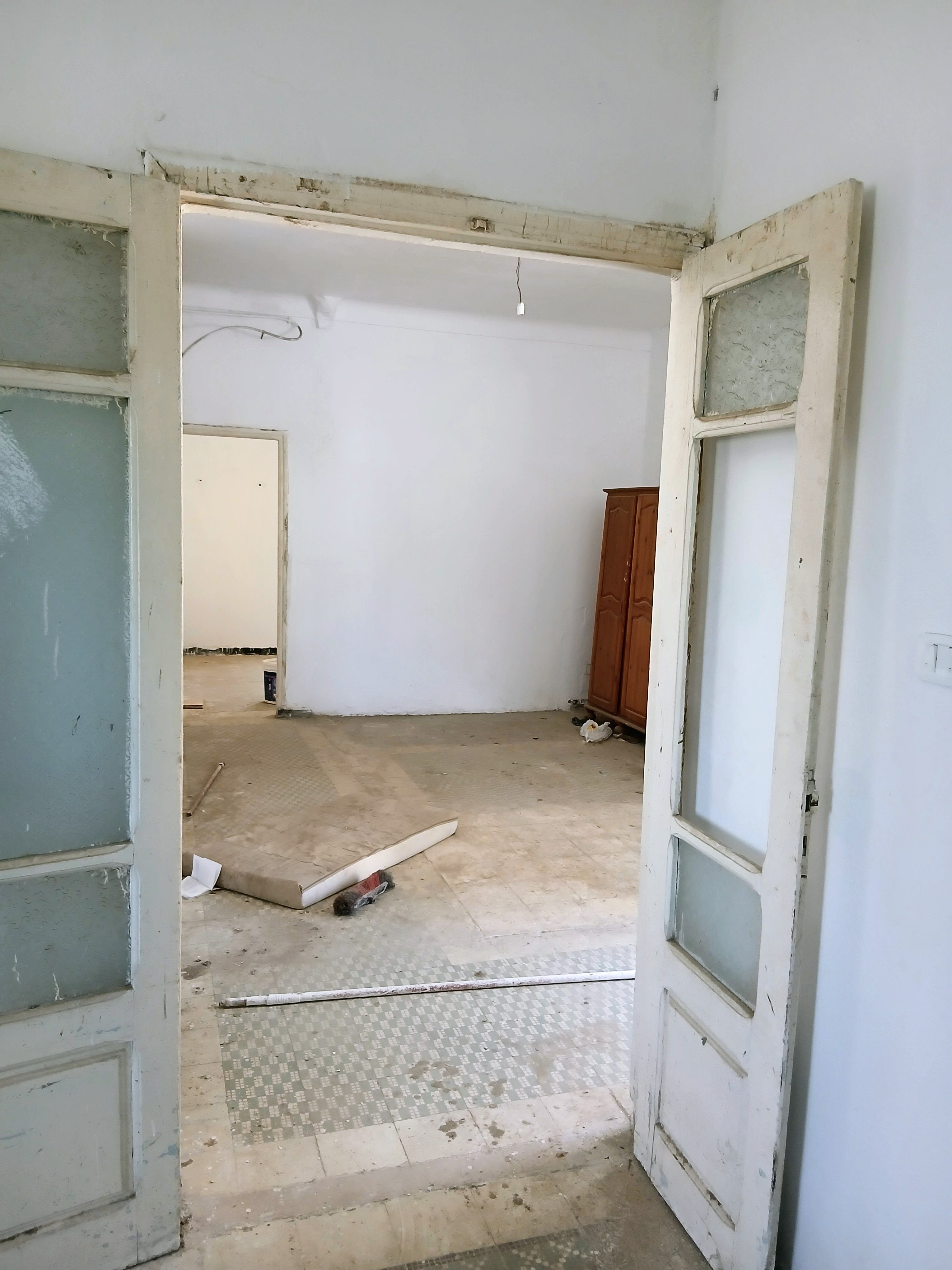 Appartement 6 pièces à cité errzoudha bouchoucha
