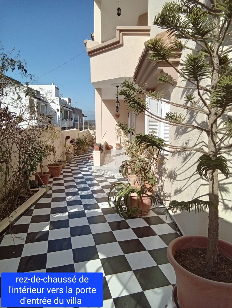 Villa duplex de luxe a menzel bourguiba 253 m
