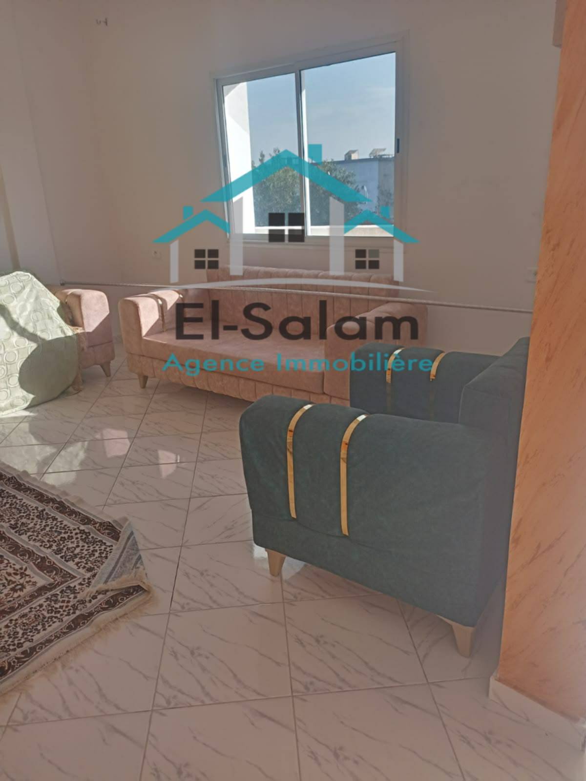 Maison a dar allouch sur deux routes