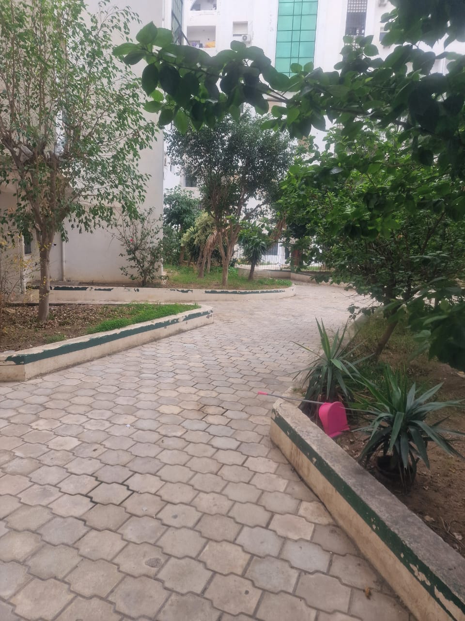 Appartement s 3 à laouina direct propriétaire