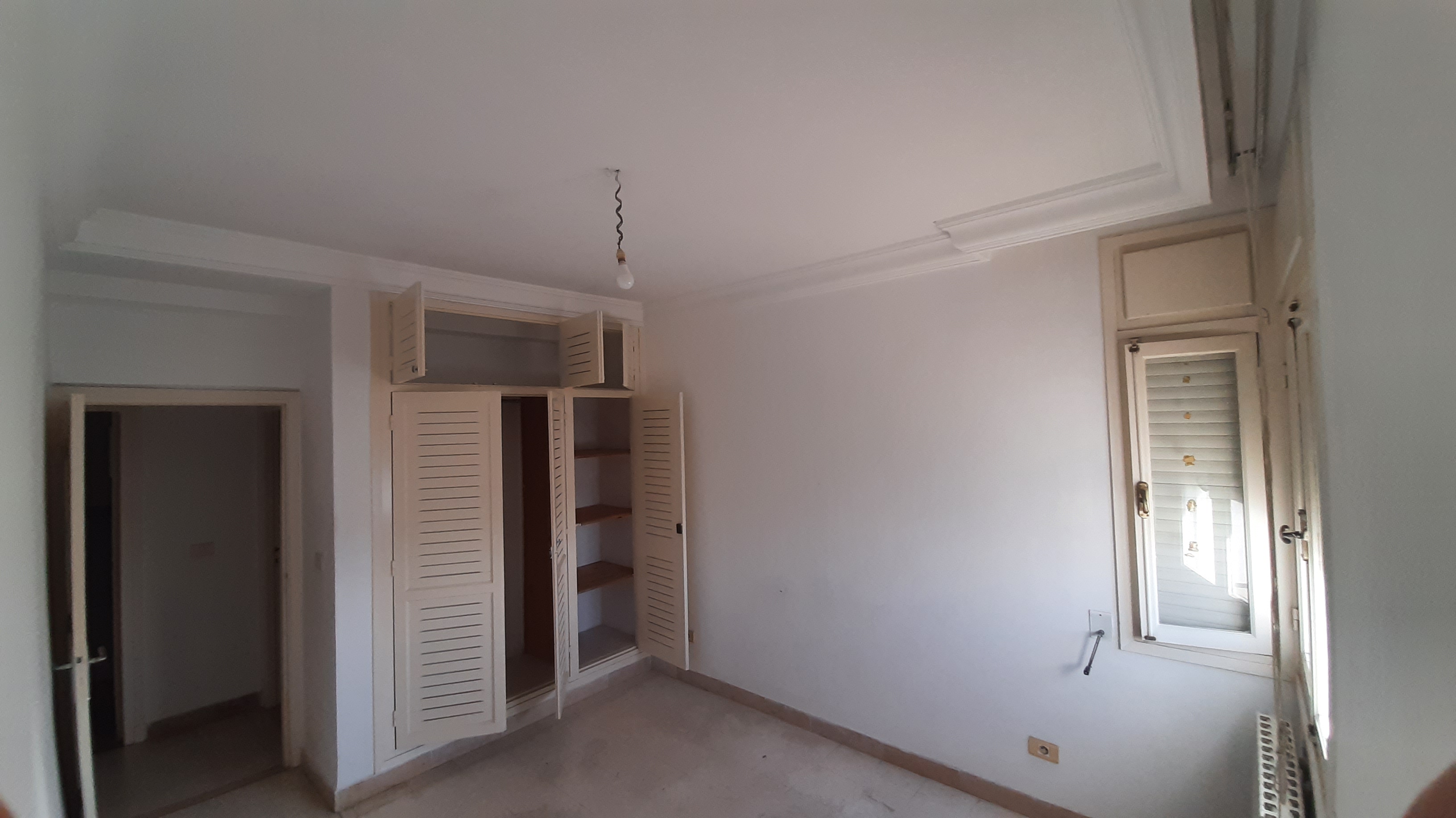 Apparemment s2 cité hedi nouira