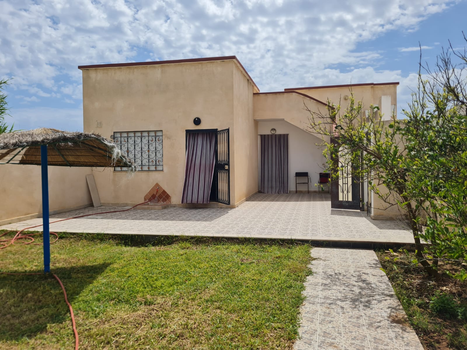 Villa a 250 m de la plage dar allouch kelibia