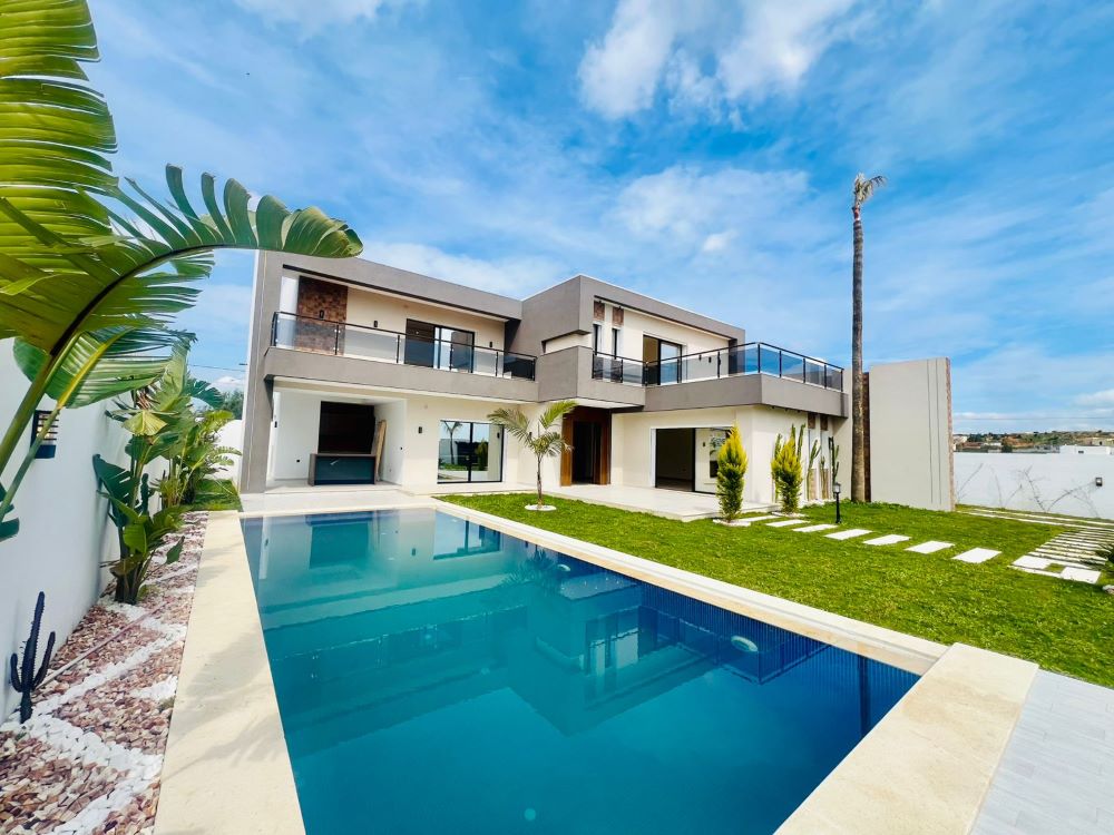 V597 villa oasis y