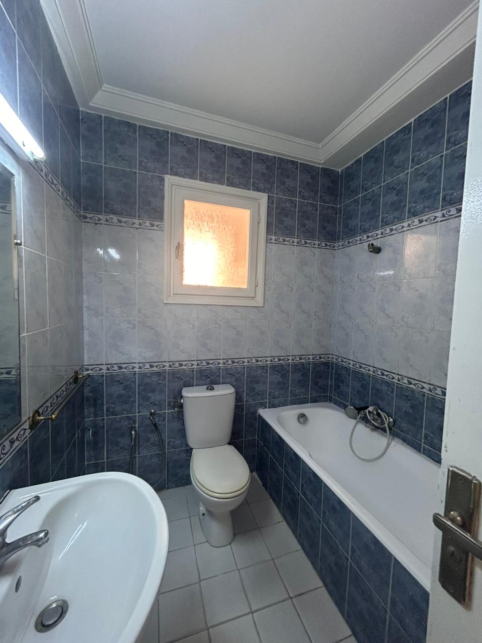 Appartement spacieux et calme à ariana essoghra