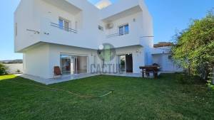 superbe villa s5 cit el ref746a