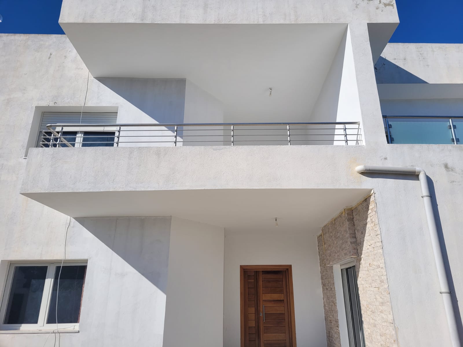 Villa 2 étages el mhedhba