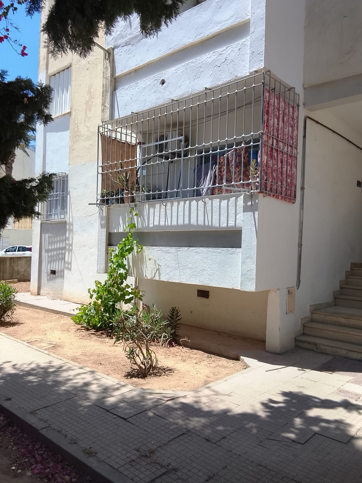 Rez de chaussée près de slimane kehiya