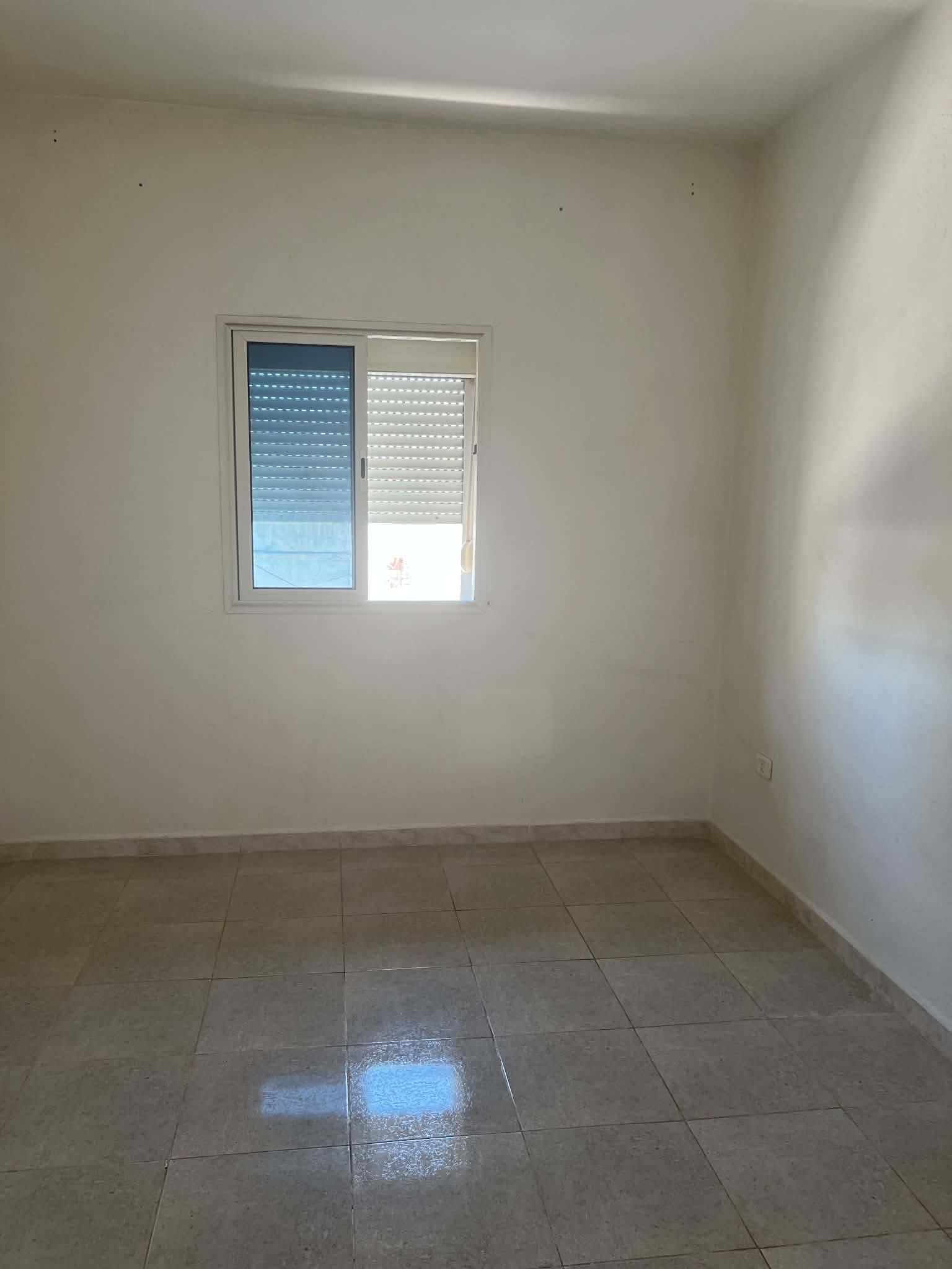 Appartement s3 sans aucun voisin au deuxieme etage