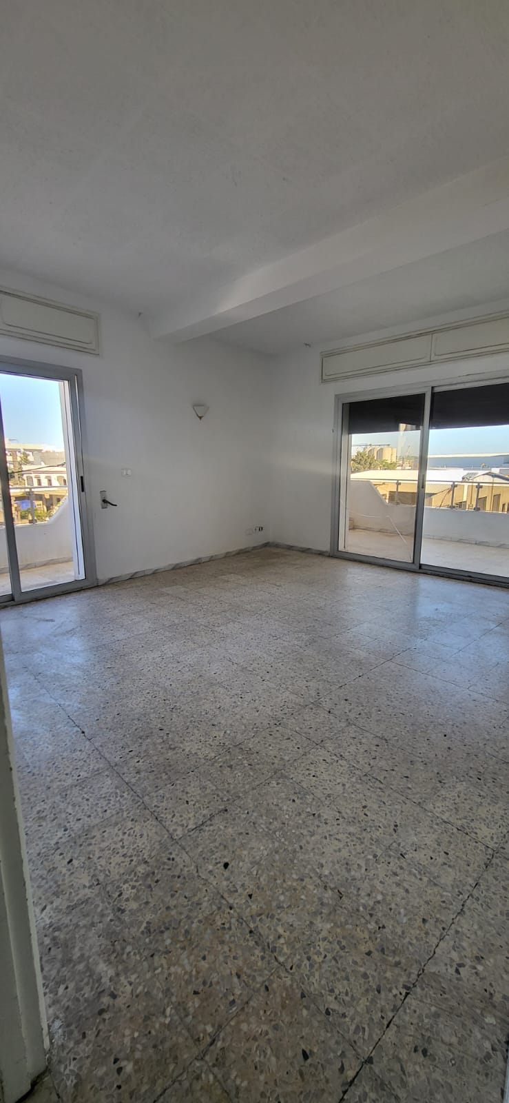 Appartement s2 au 2éme étage