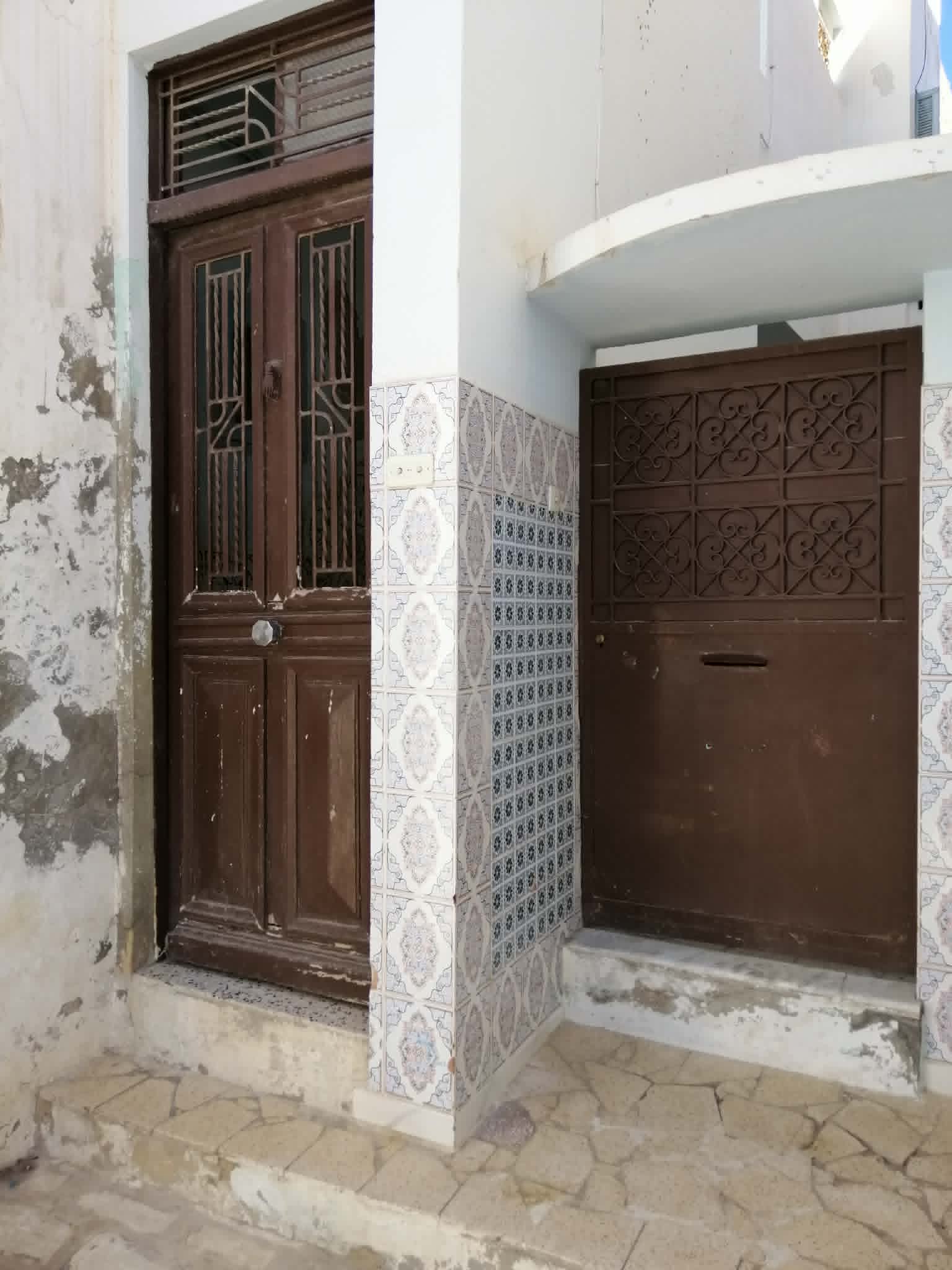 Grand maison s3 m3h studio inacheveé s2 bled 3arbi