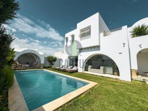 villa s4 avec piscine ref751a