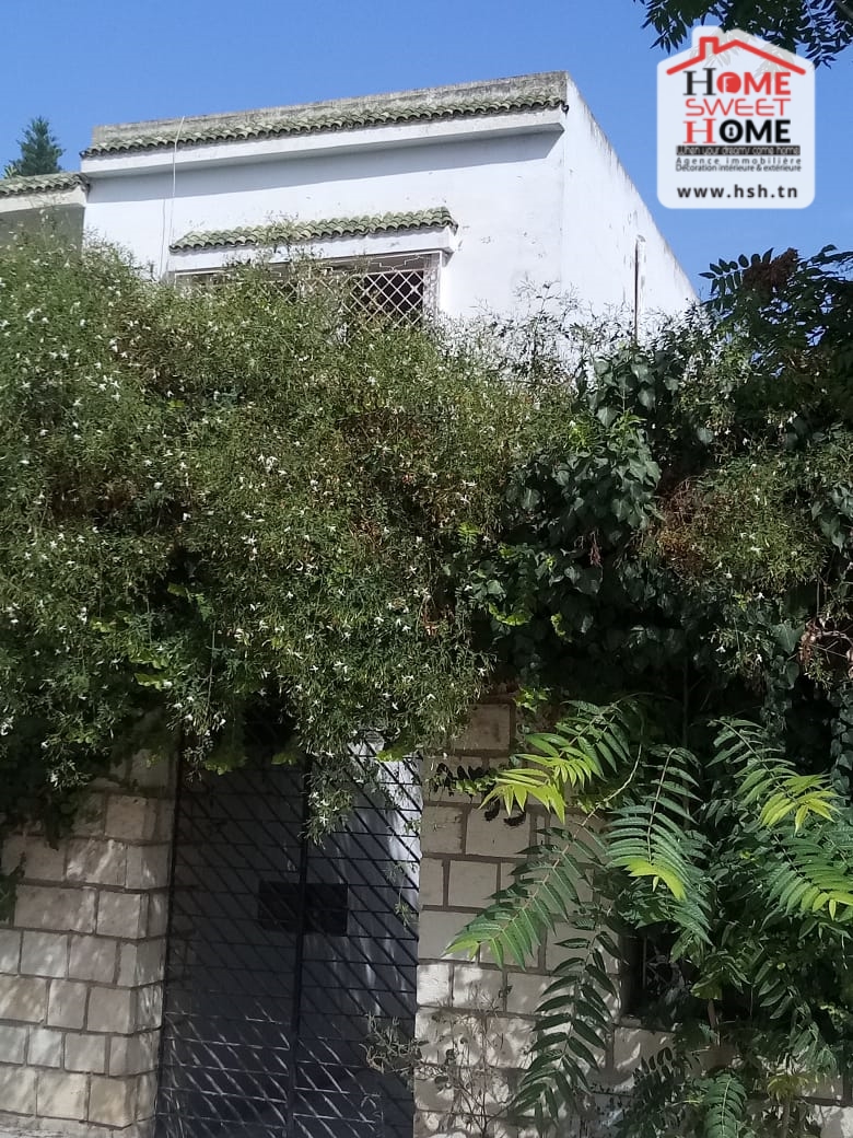 Etage de villa tiras à bardo