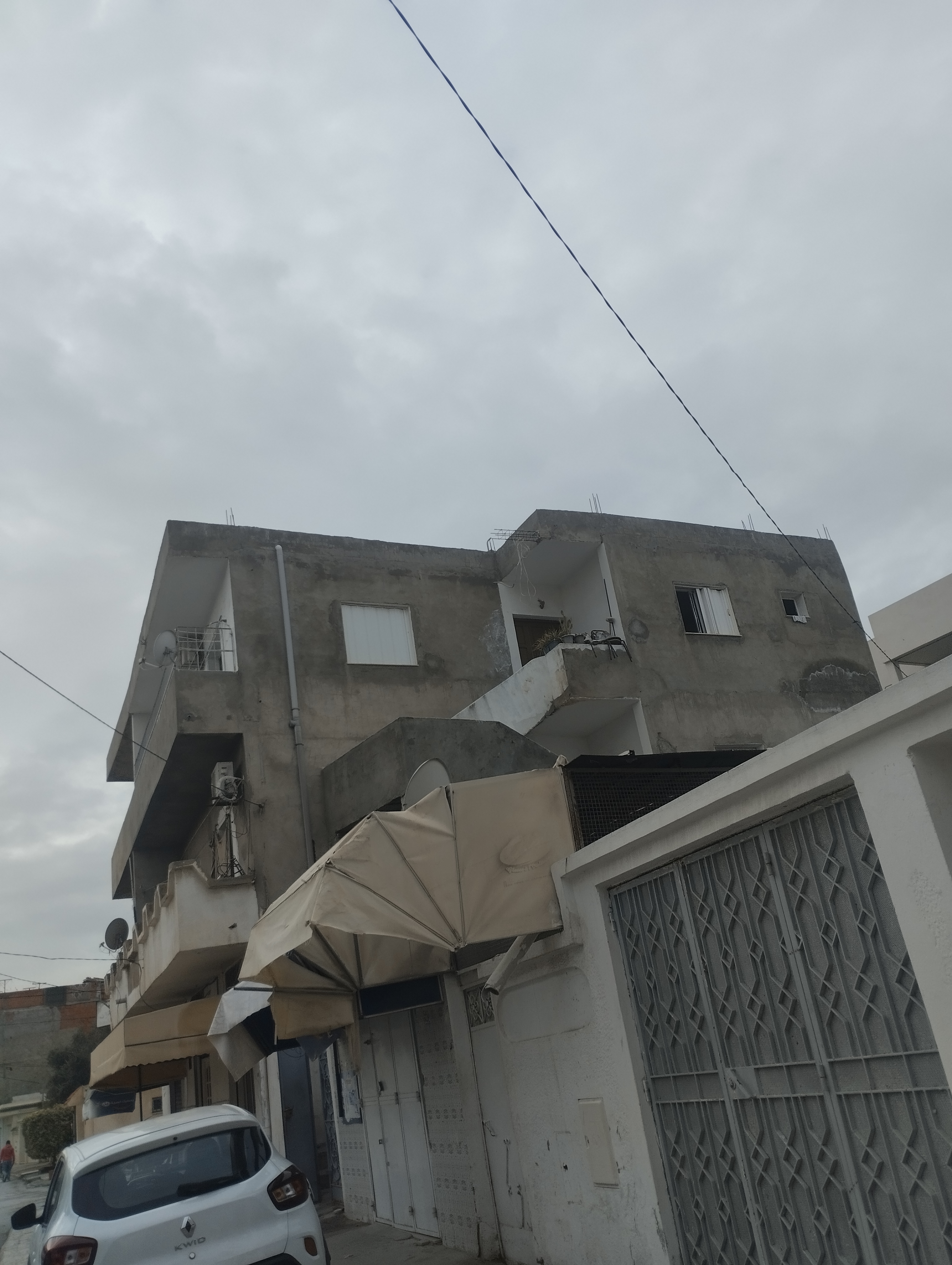 Maison et 4appartemts