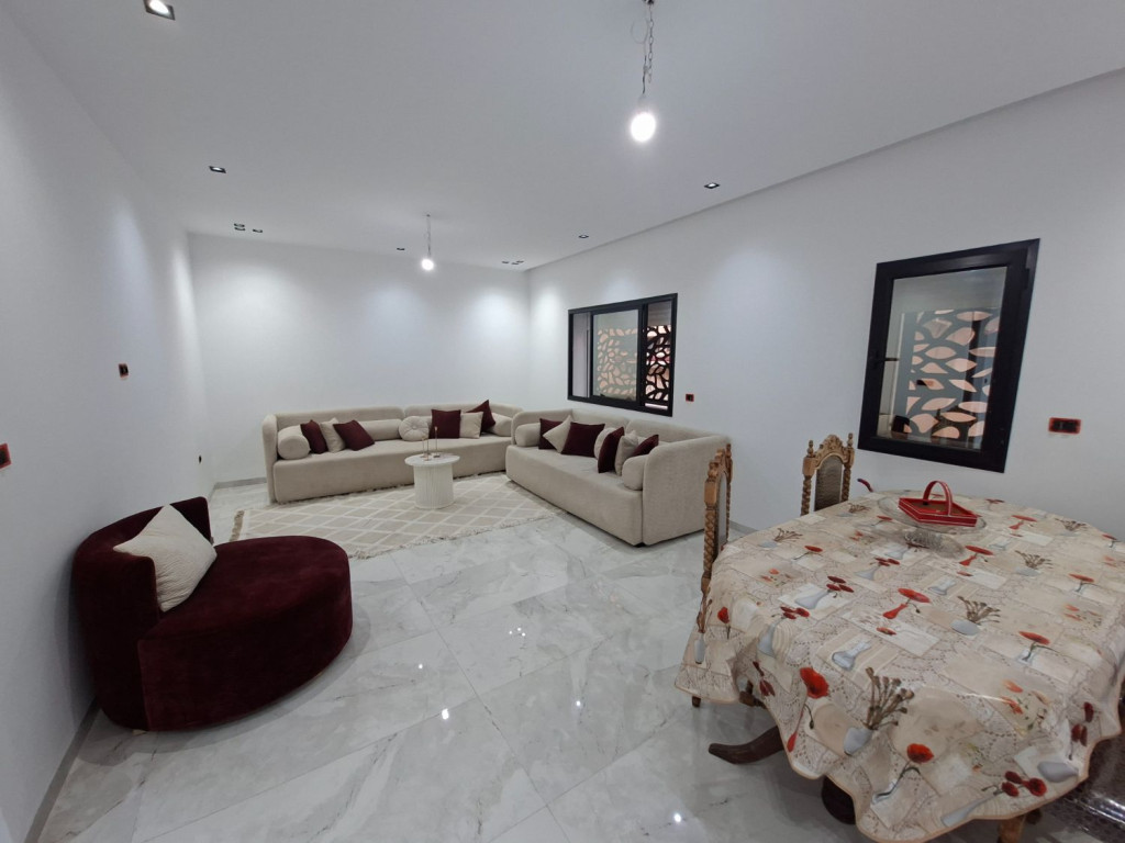 Villa moderne s4 à el mourouj 5