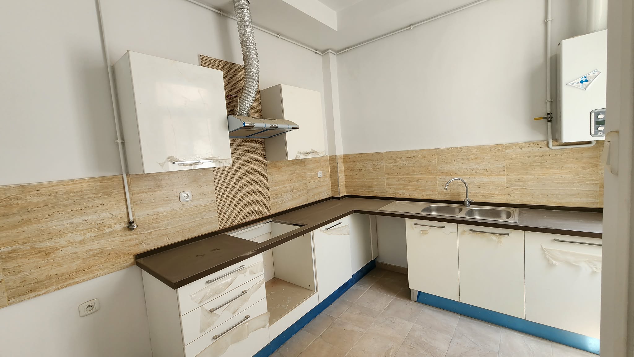 Appartement s4 près marché central