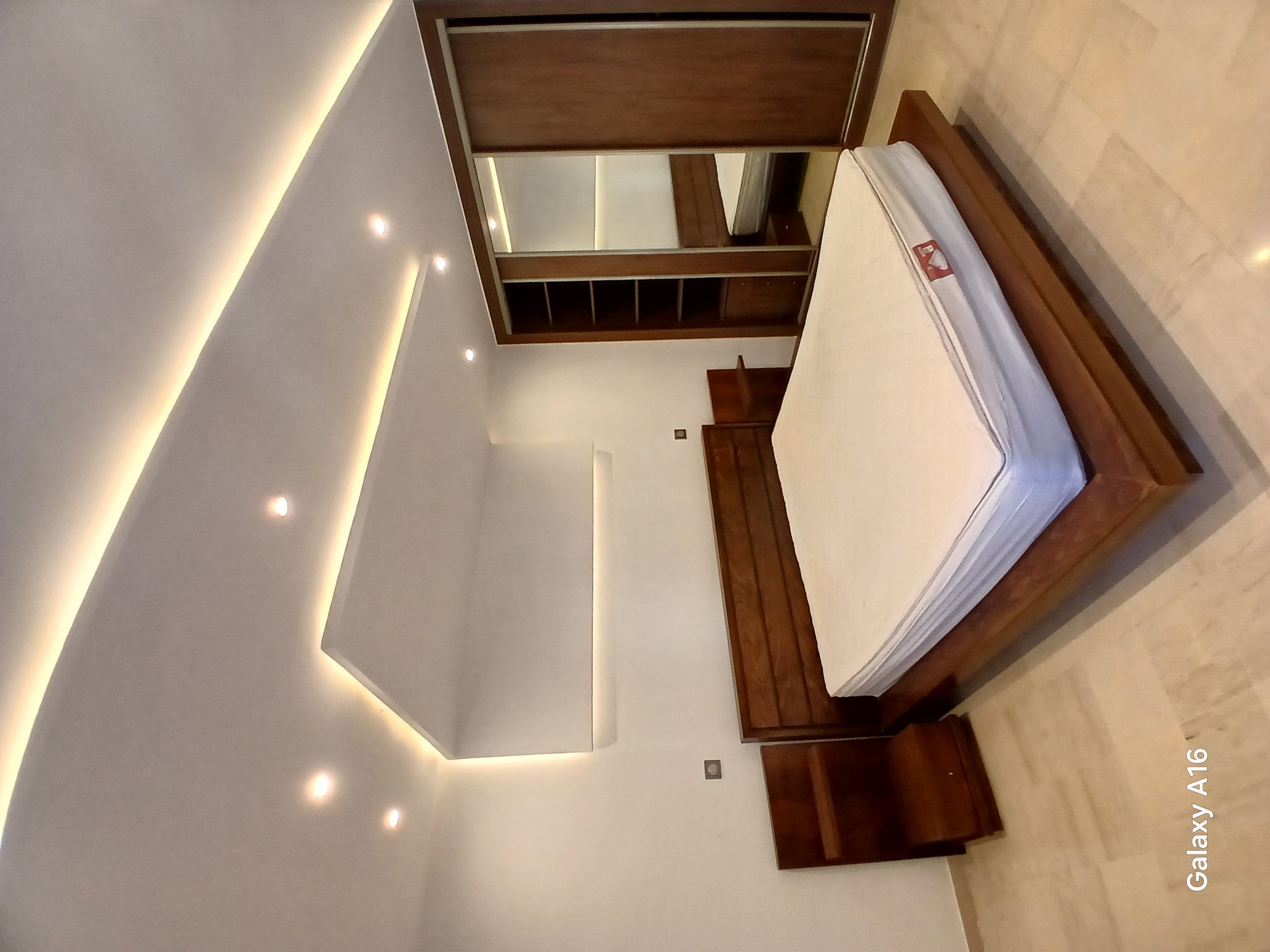 Appartement s3 à nasr côté collège
