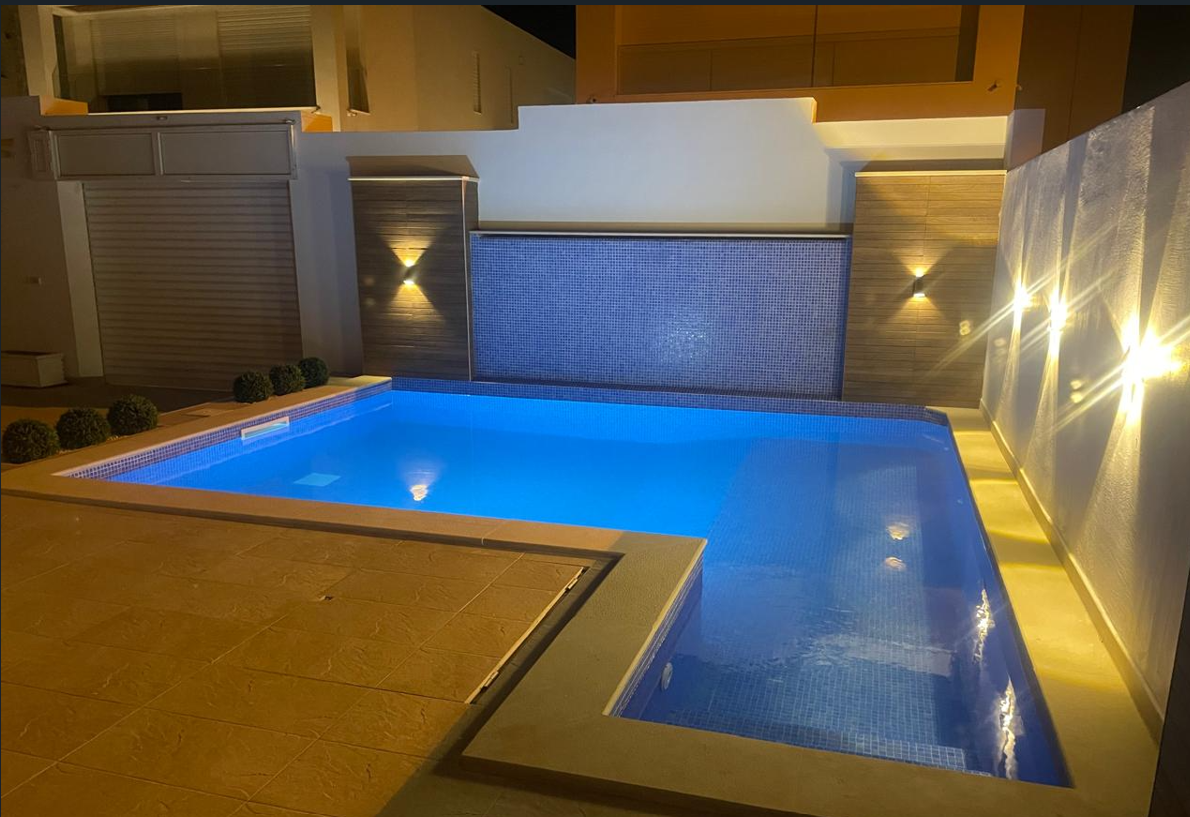 Villa neuve avec 2 piscine a jinen béni khiar