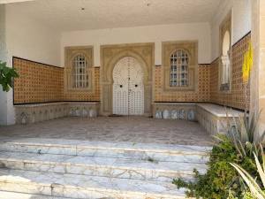 une villa menzah 5 ref438a