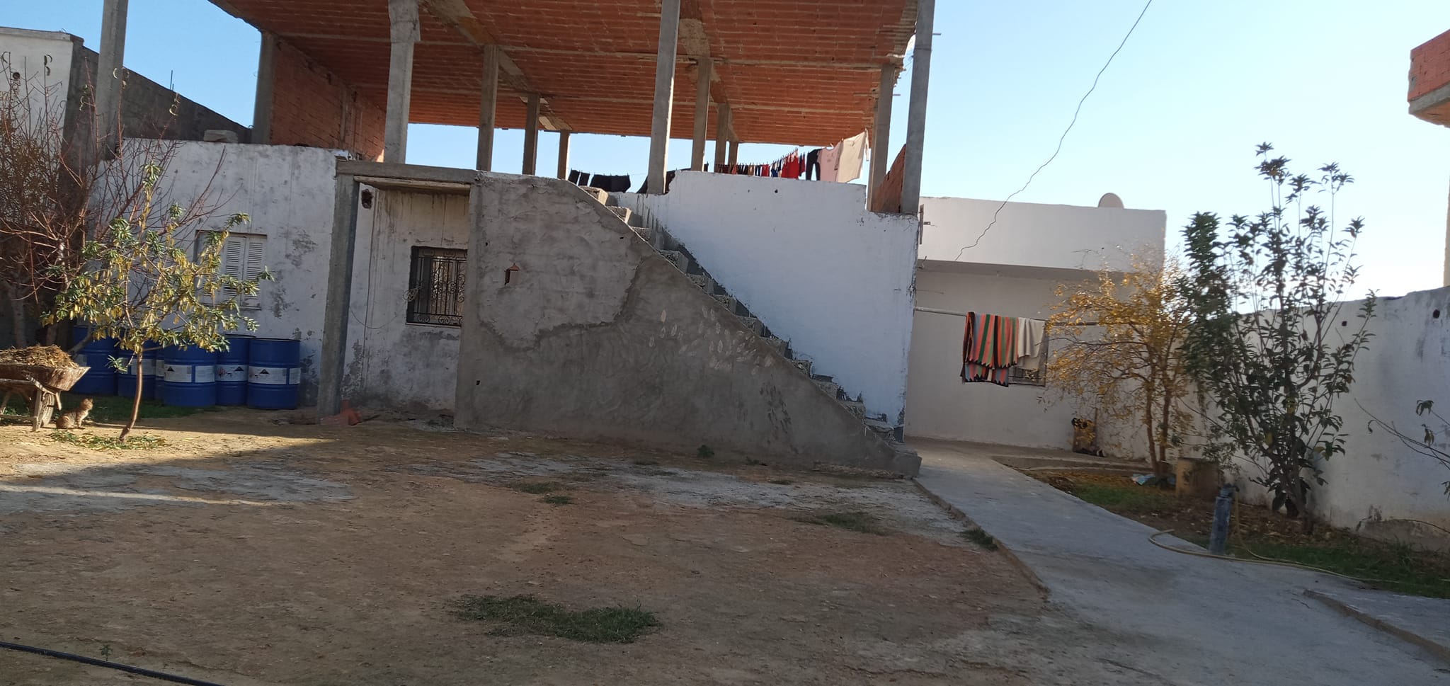 A hammamet sud maison avec étage inachevé