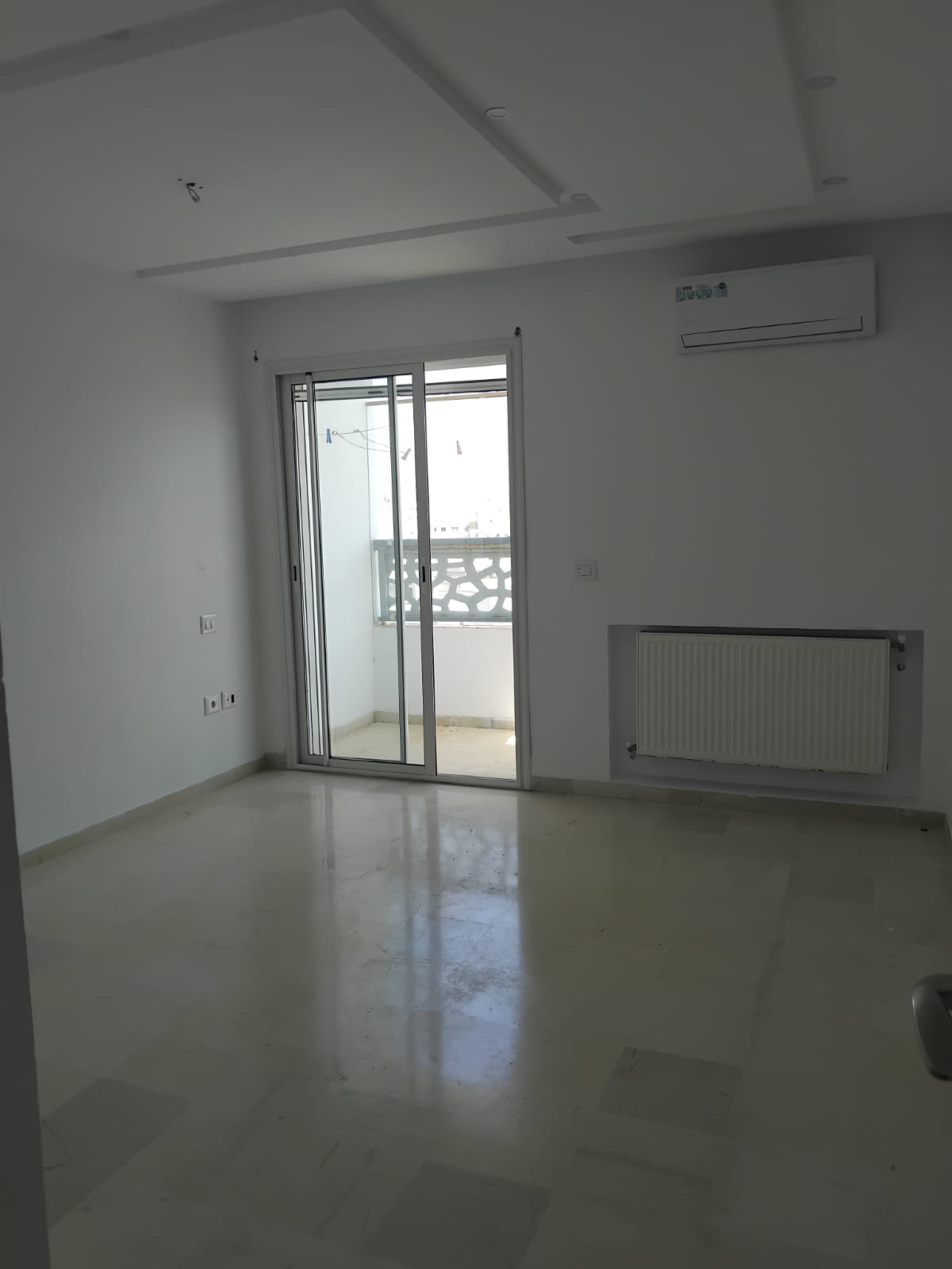Appartement au mourouj 6 trois chambre salon