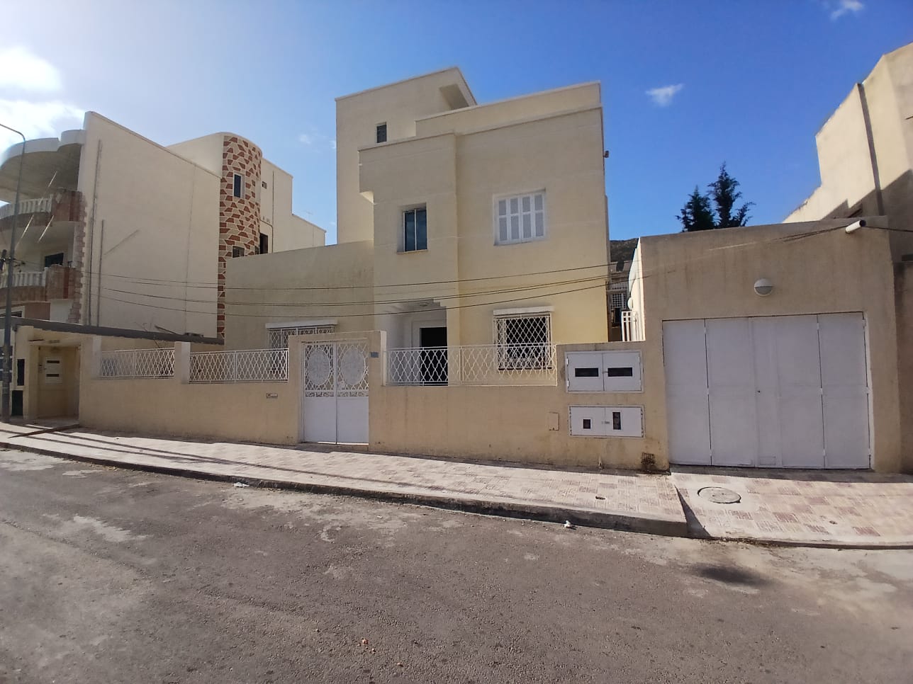 Immeuble a fort potentiel hammam chatt