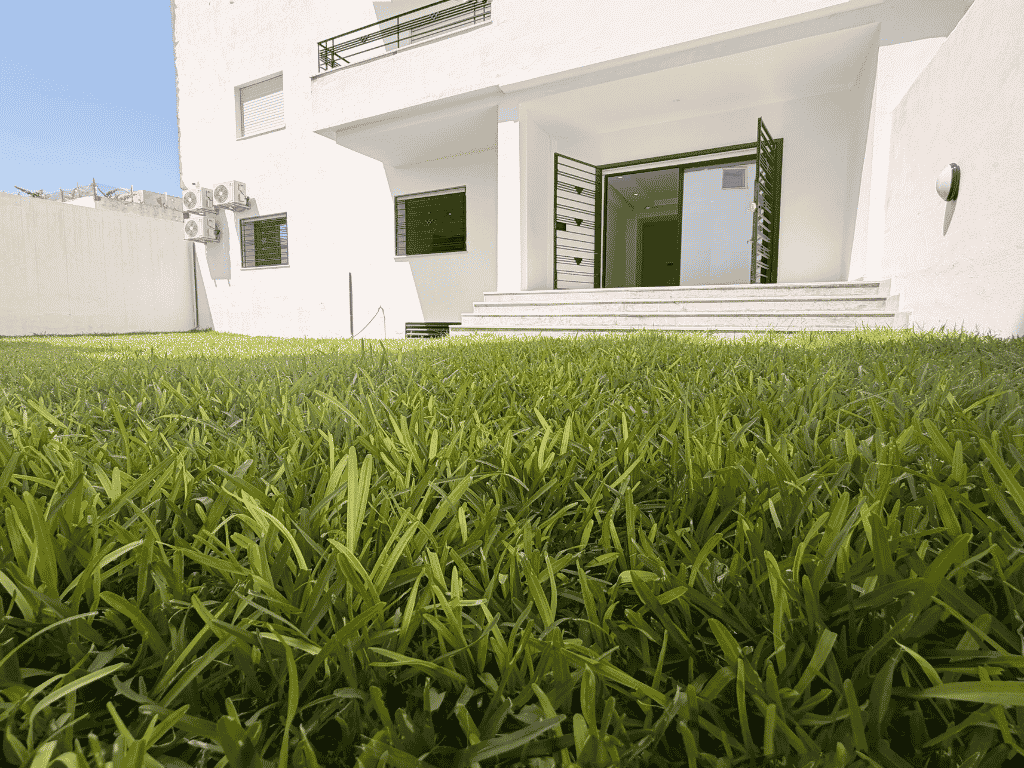 Appartement s3 au rez de chaussée la marsa