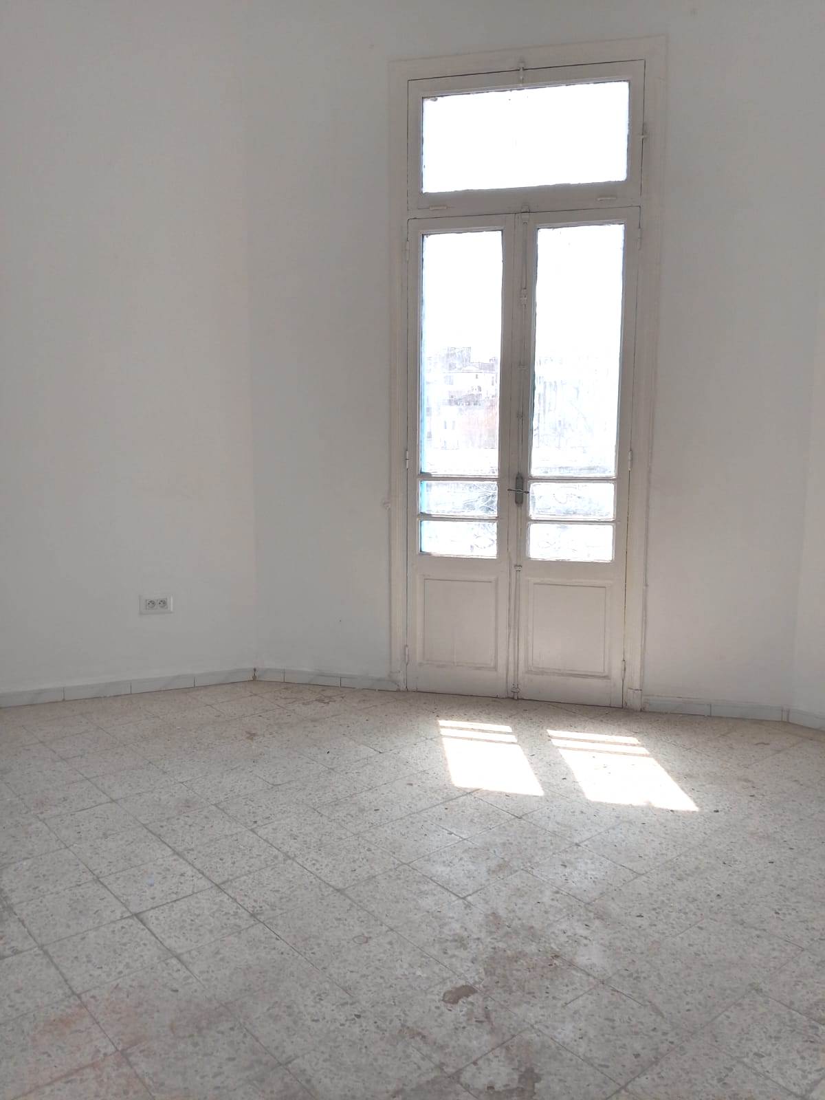 Appartement s1 au 2e étage