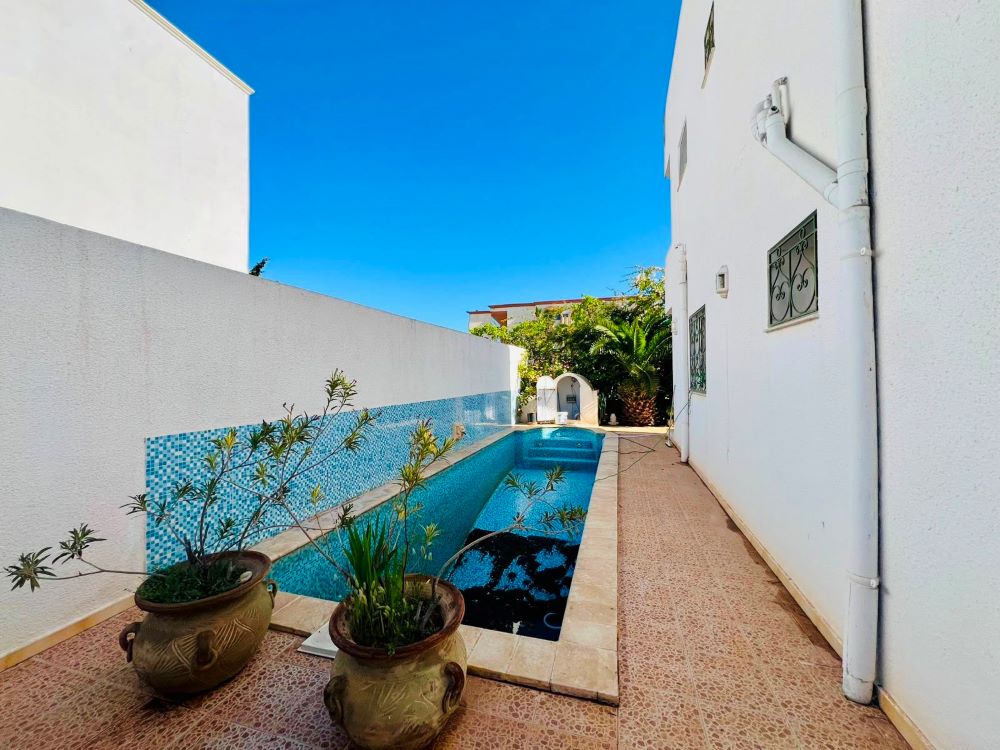 V657 villa viva z