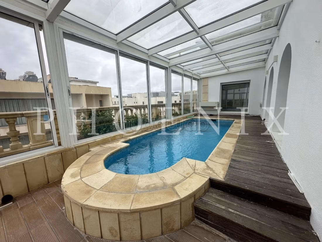Penthouse S4 avec piscine au Lac 2