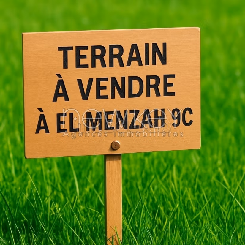 Terrain de 690 m² à vendre à El Menzah 9C