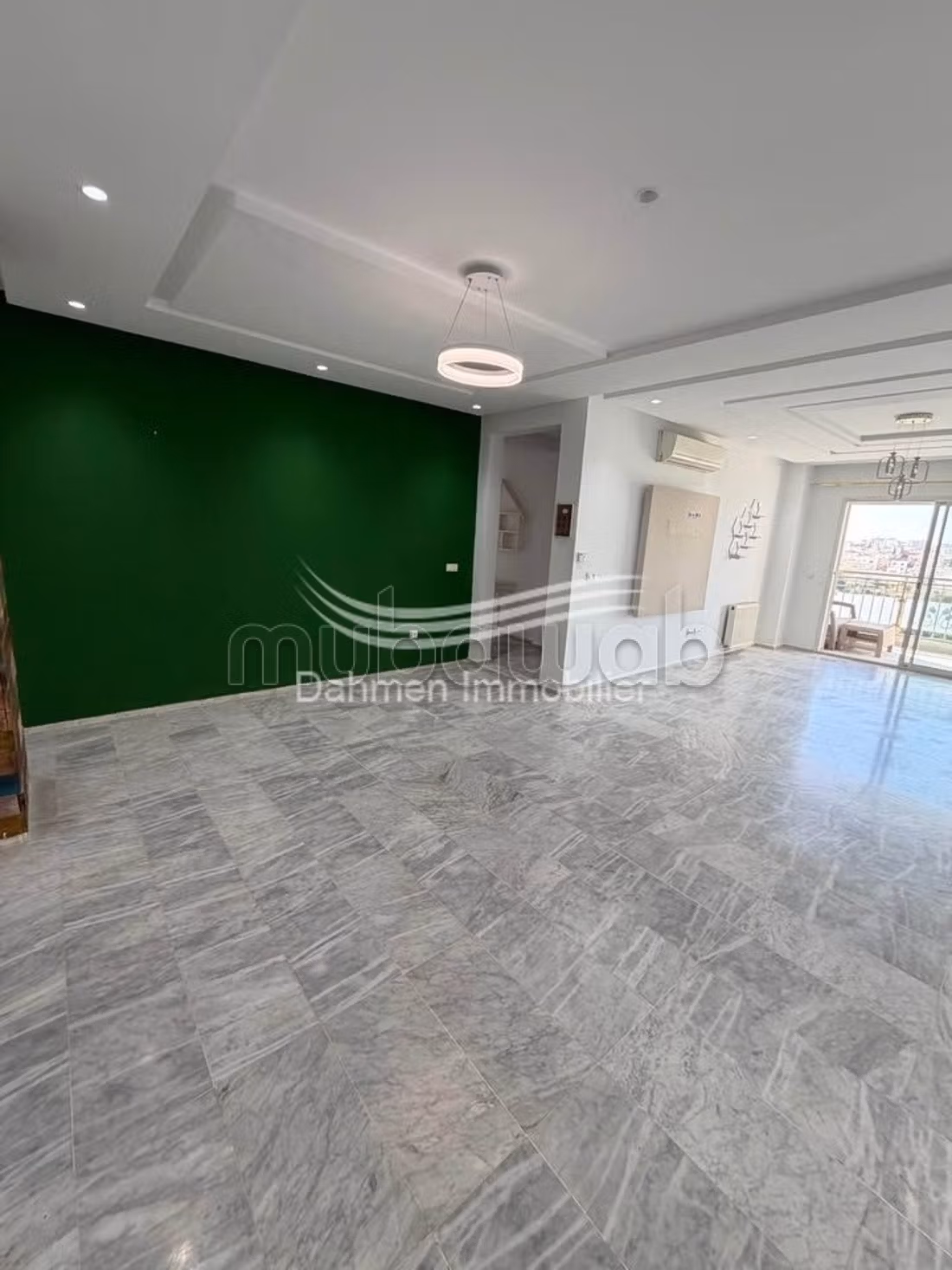 Appartement s2 non meublé sur la zone touristique