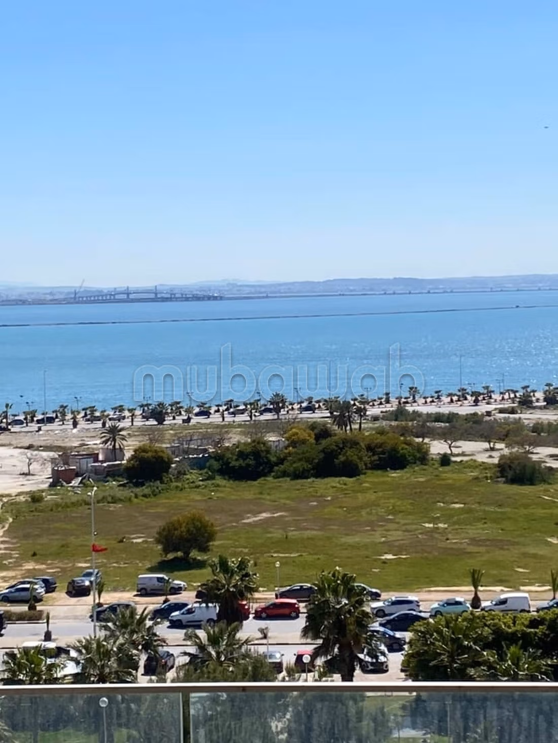 À louer un bel appart au lac2 jamais habité vue lac