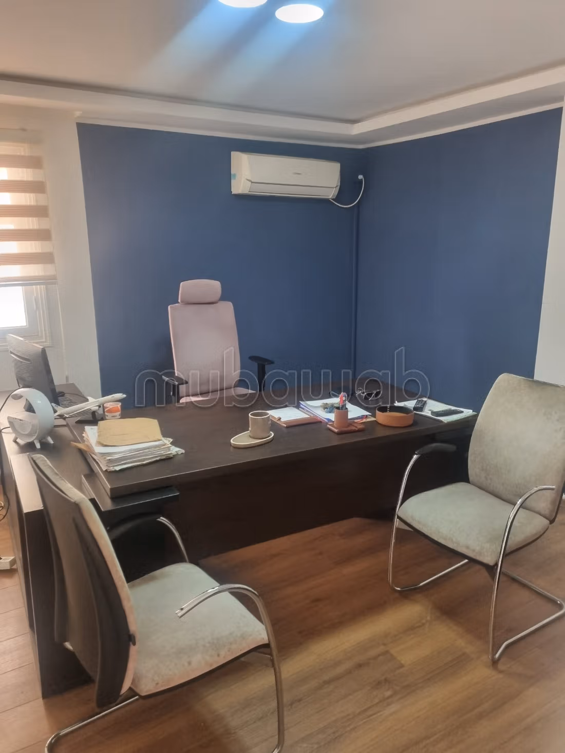 Espace à vendre de 55m² aux Berges du Lac 1