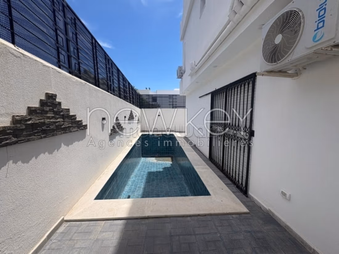 A vendre un s3 avec piscine à la Marsa