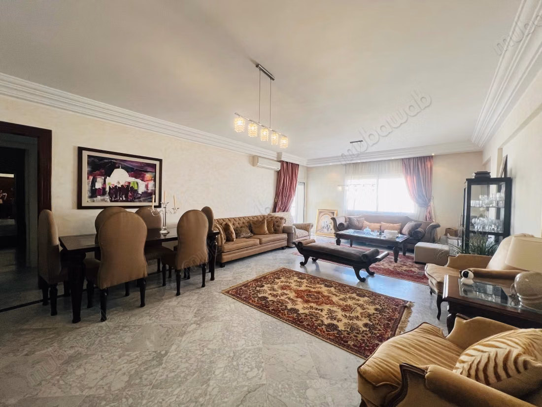 A vendre un appartement de 185m² en S3 à Ennasr 2