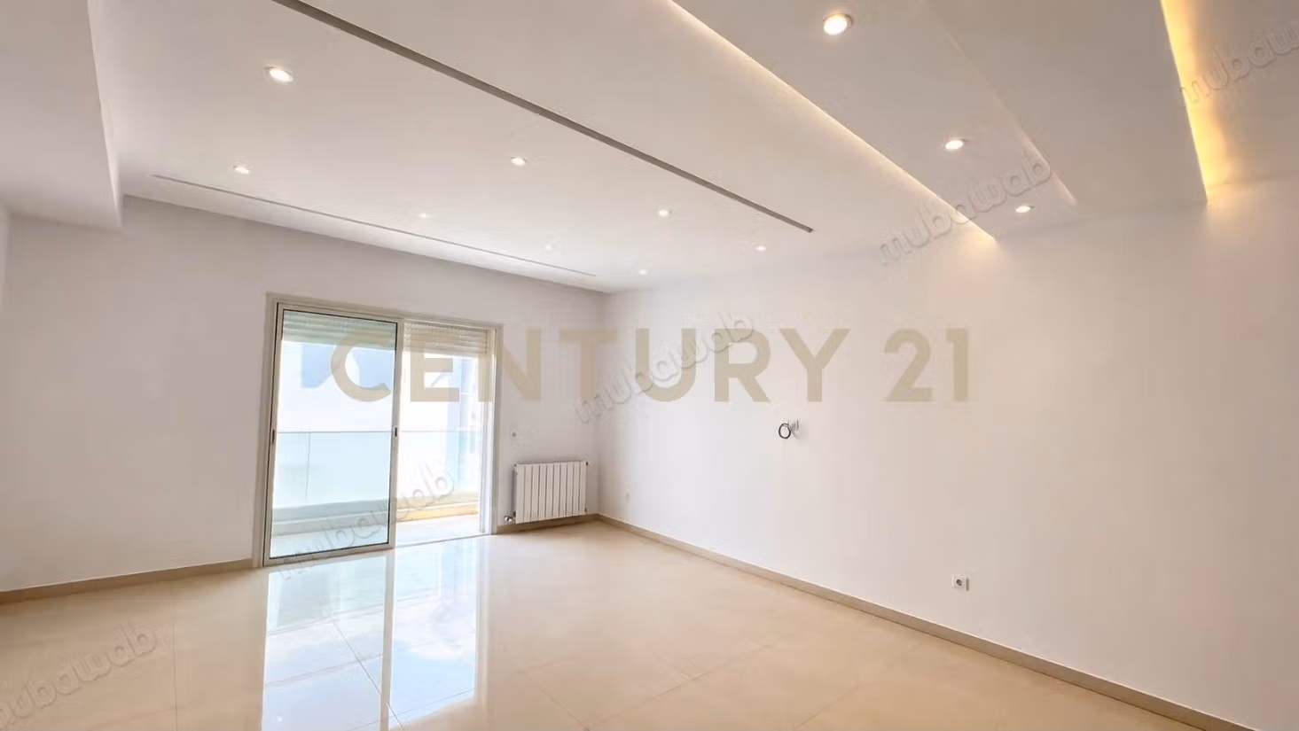 À louer étage de villa S3 jamais habité Cité mora