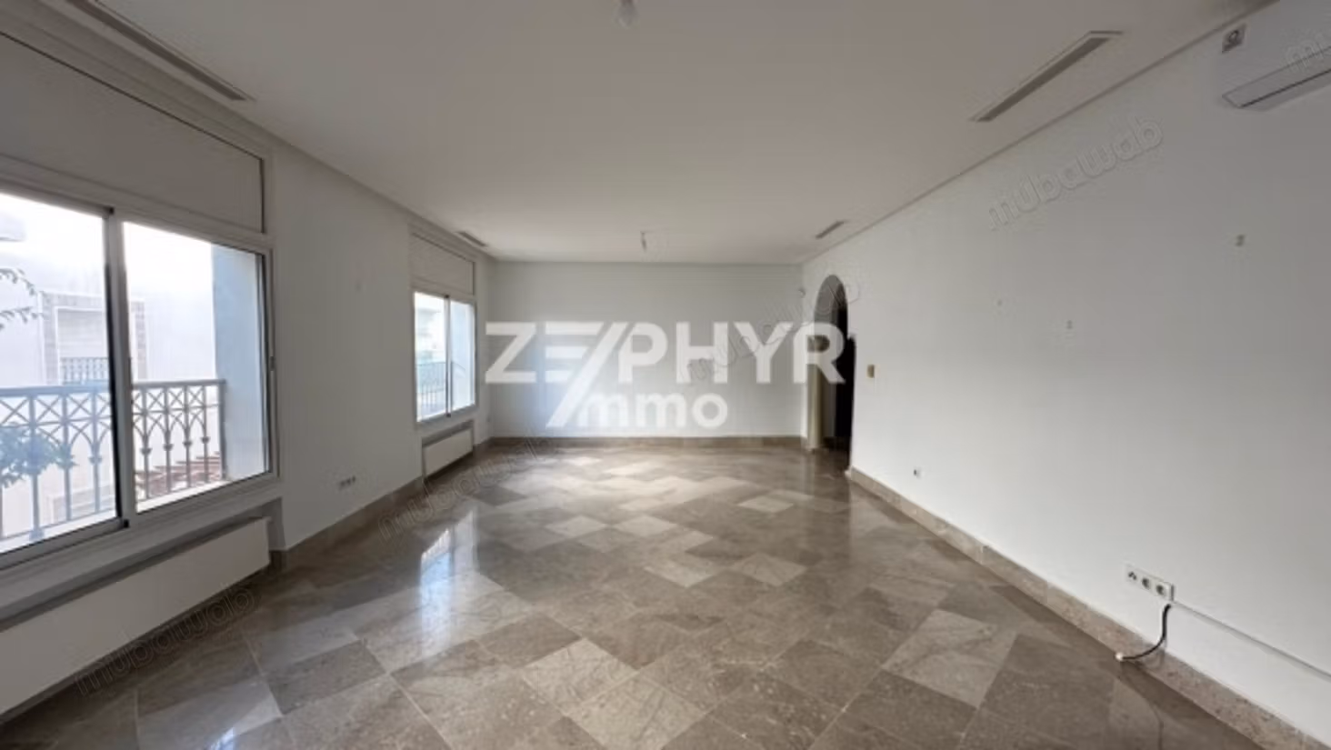 A louer un appartement S3 à la Marsa