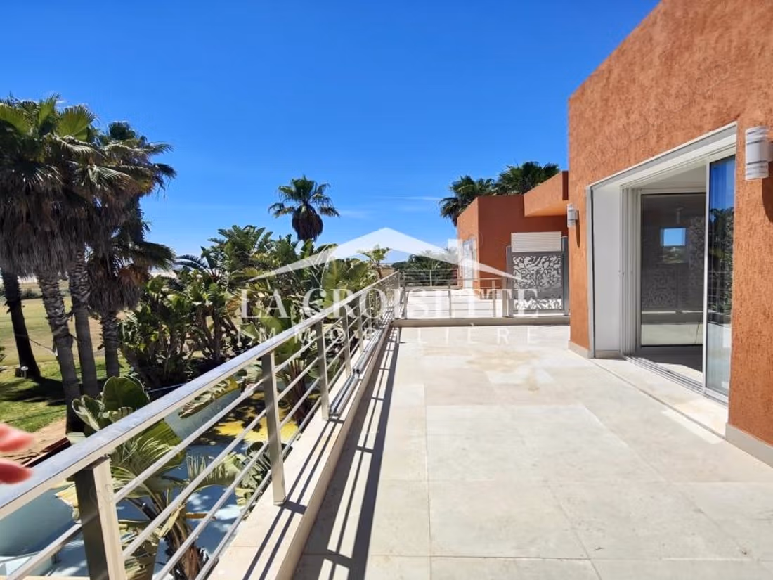 Appartement S2 avec terrasse à Gammarth