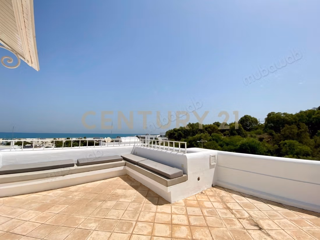 A louer Duplex S4 vue sur mer Gammarth MARINA