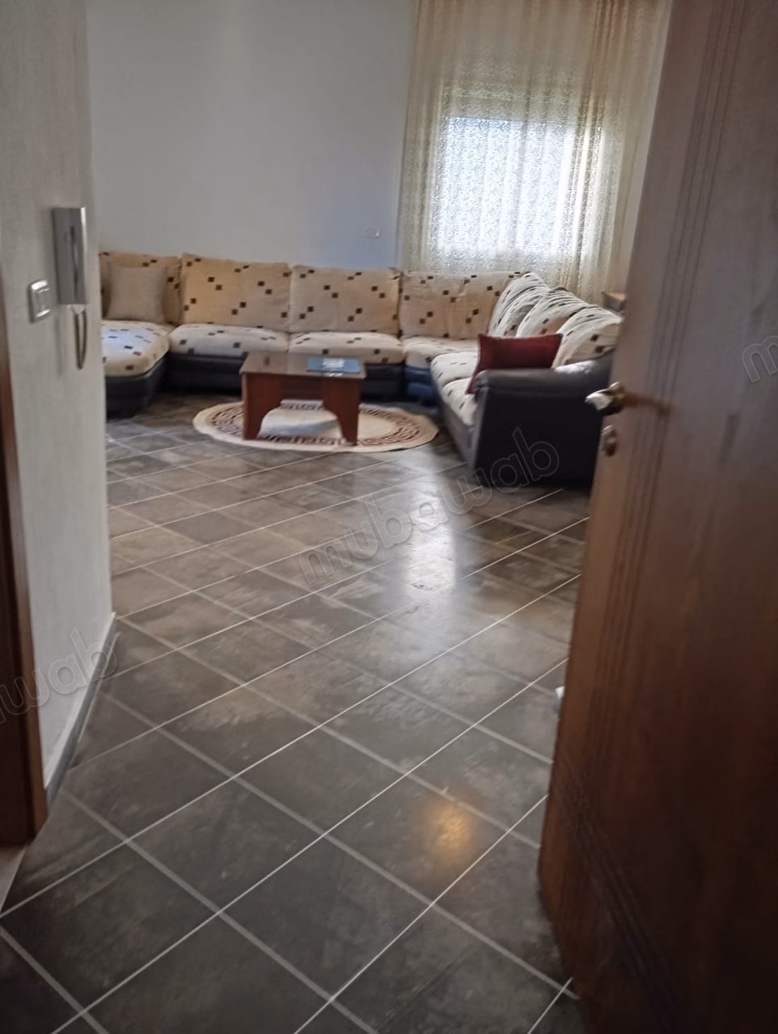 Bel appartement en location. 1 belle chambre. Meublé