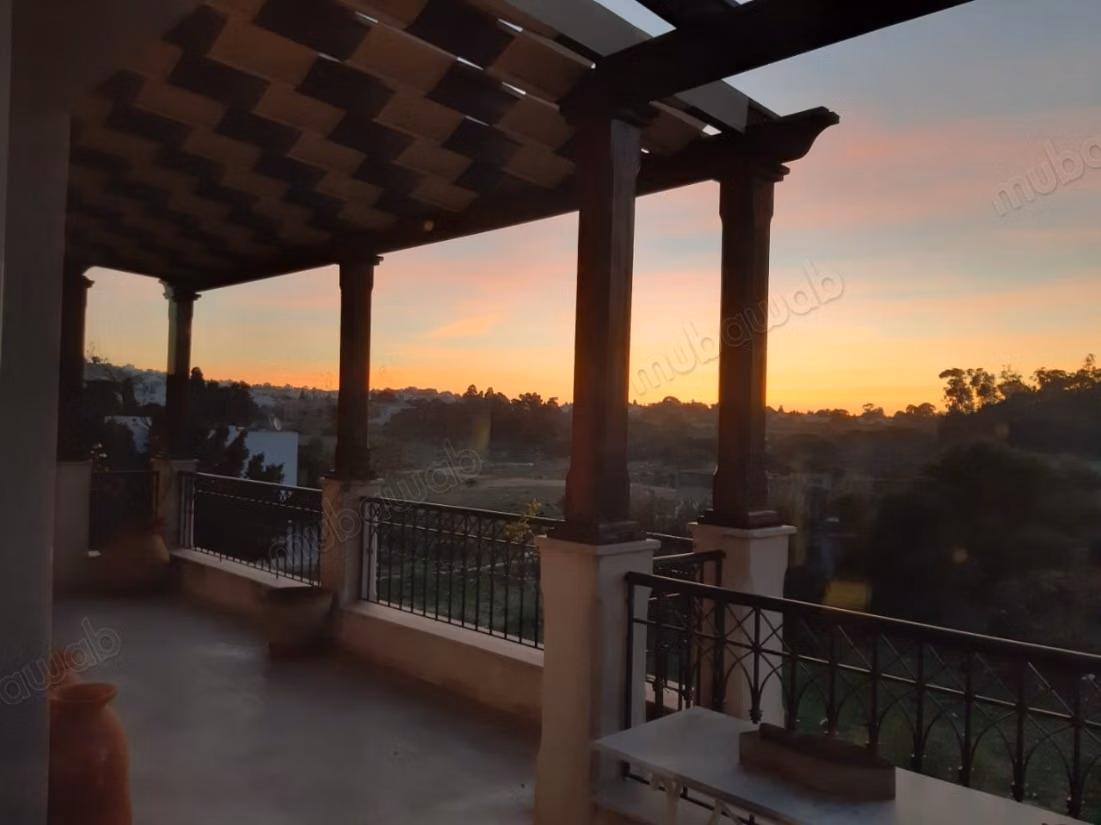 Appartement de charme avec superbe terrasse et vue