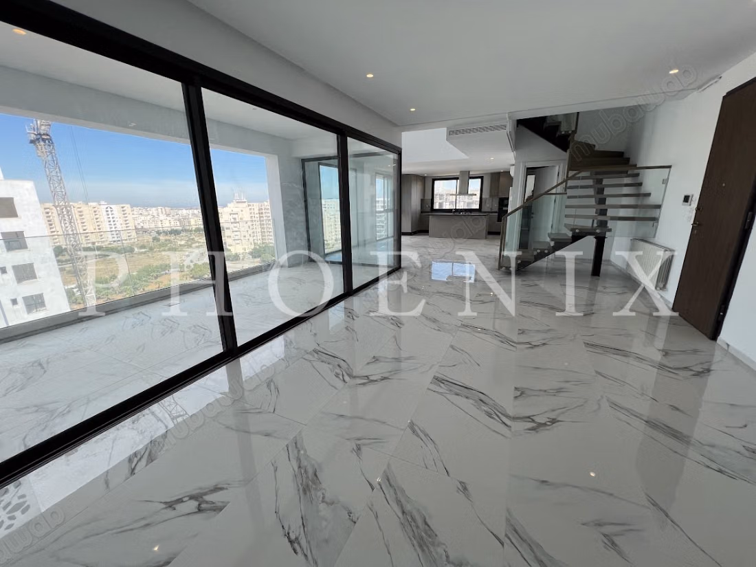 Penthouse S3 neuf aux JDC